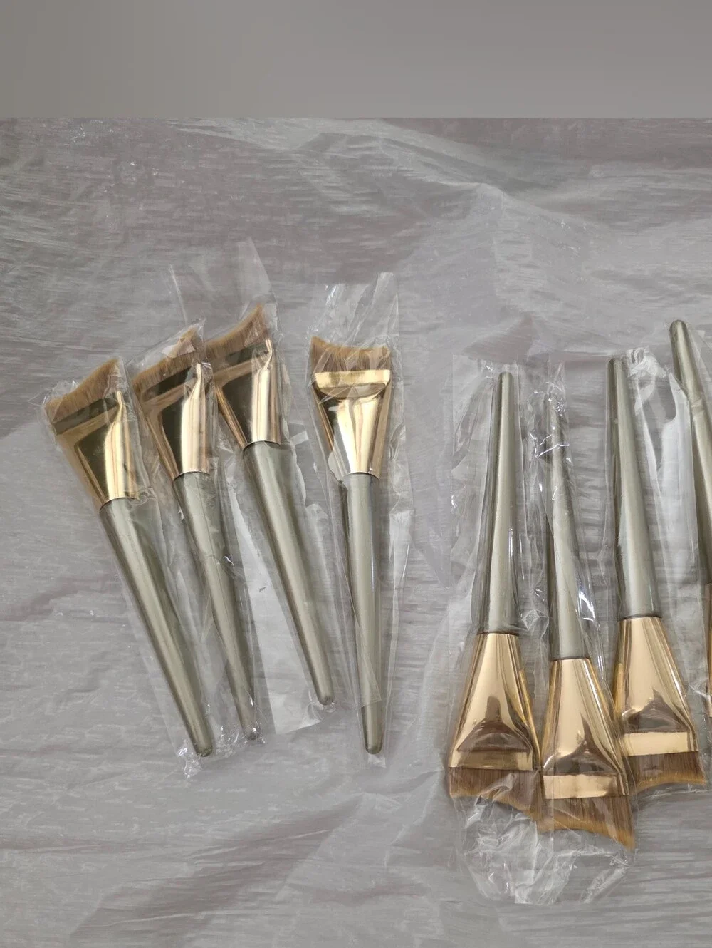 8 pc set foundation brushes, new